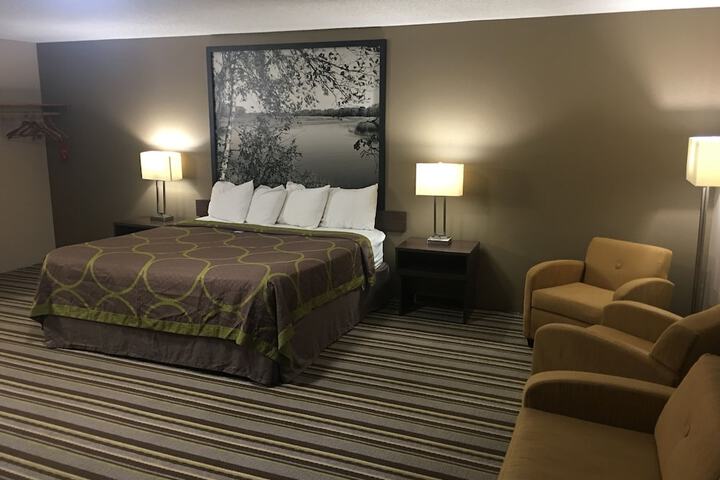 Room 34 of 38