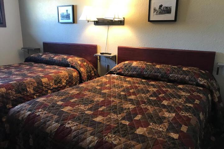 Highland Court Motel