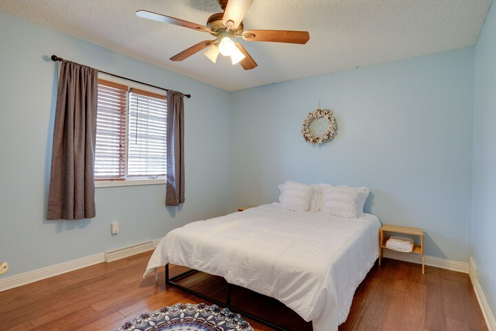 Family Minnesota Vacation Rental w / Balcony