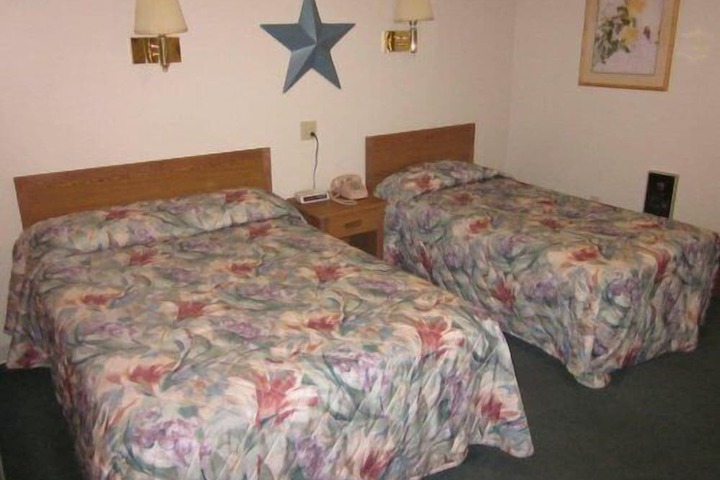 Room 25 of 52