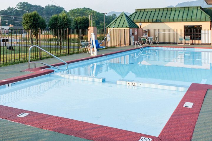 Pool 5 of 36