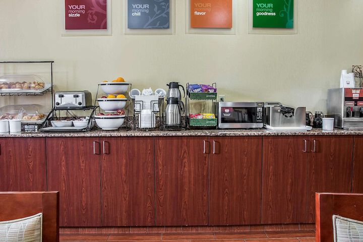 Breakfast/Coffee Service 22 of 29