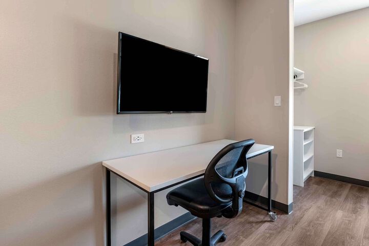 Room 10 of 35