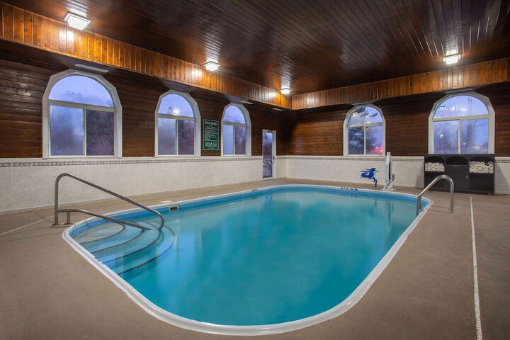 Pool 11 of 49