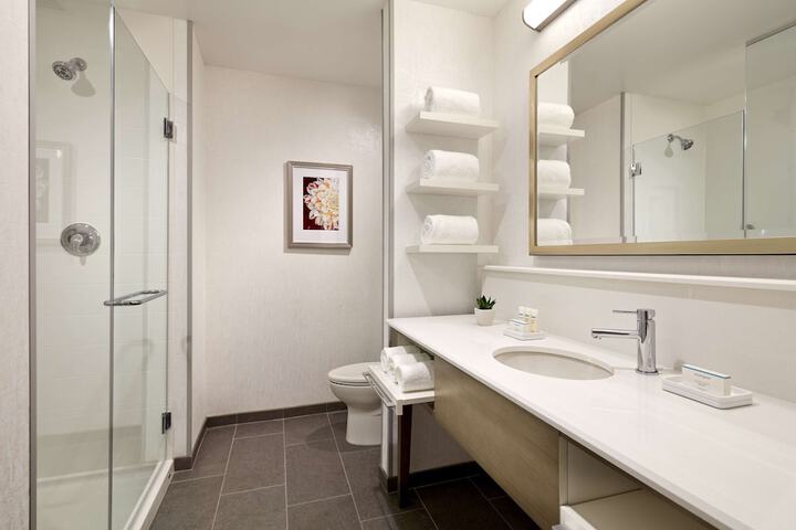 Room 21 of 35