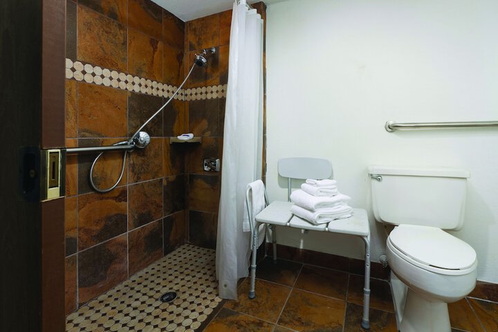 Room 14 of 32