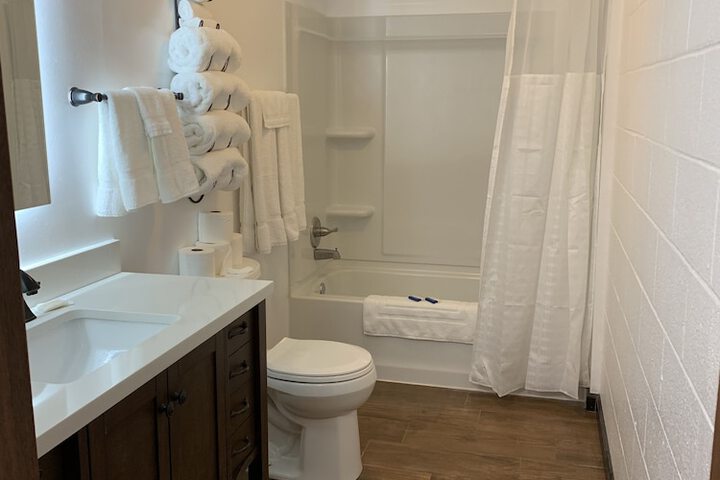 Room 8 of 15