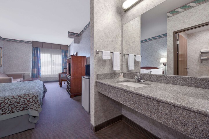 Room 16 of 17
