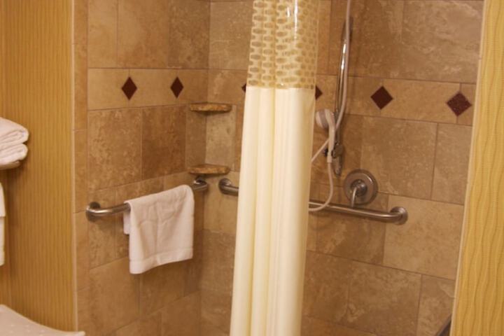 Hampton Inn & Suites Watertown