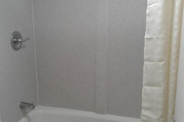 Room 7 of 25