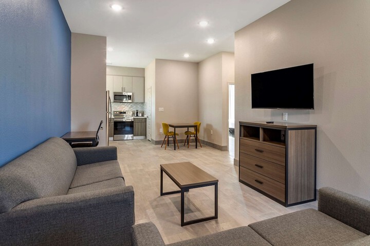 Room 15 of 50
