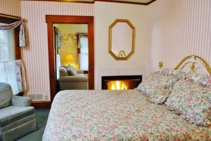 Arbor Hill Inn
