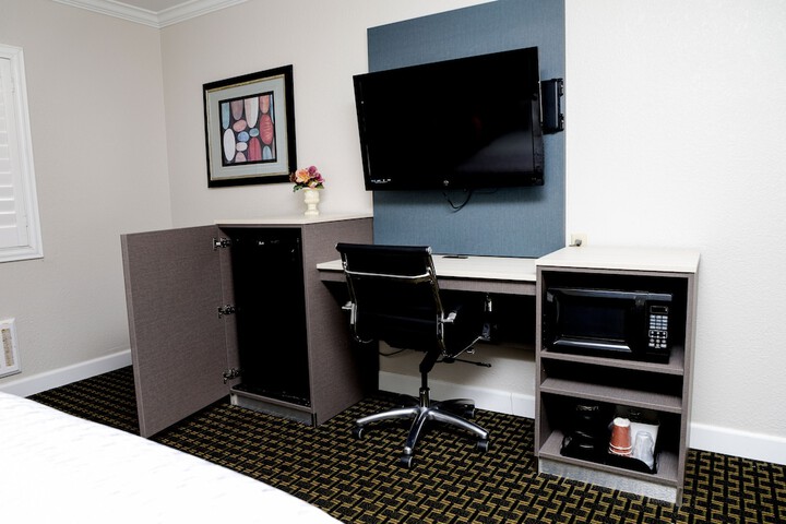 Room 36 of 82