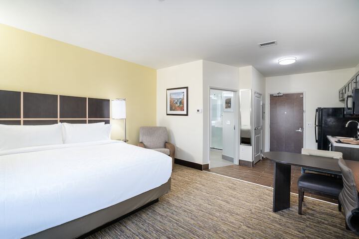 Room 16 of 33