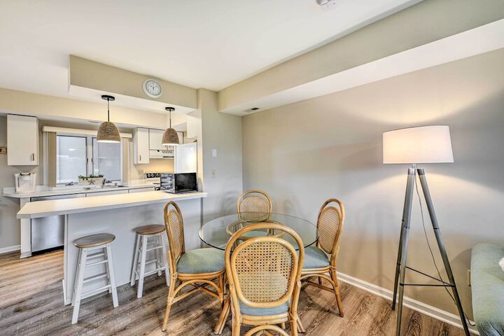Brigantine Condo w / Beach Access & Pool Views