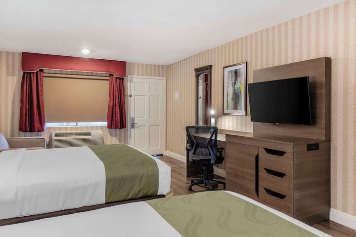 Room 18 of 39