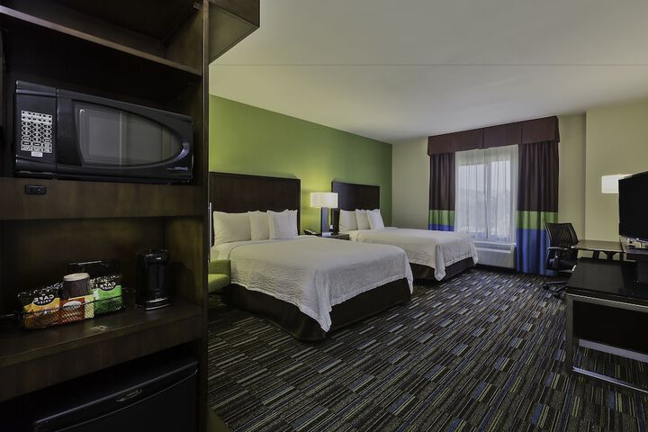 Room 10 of 29