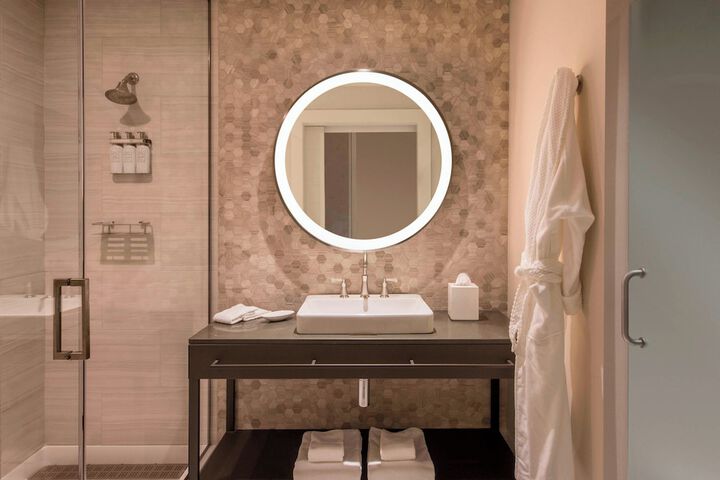 The Elizabeth Hotel Autograph Collection