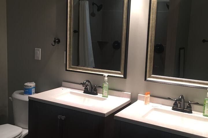 Room 16 of 26