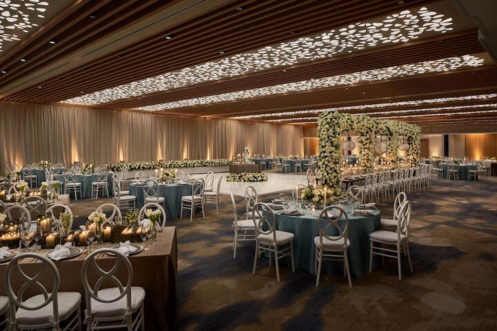 Ballroom/Hall 140 of 155