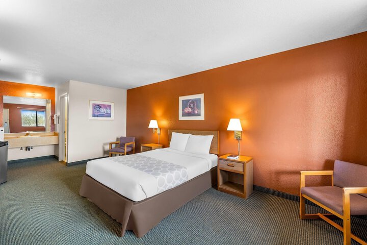 Rodeway Inn Copper Stay Benson AZ I-10 Exit 304