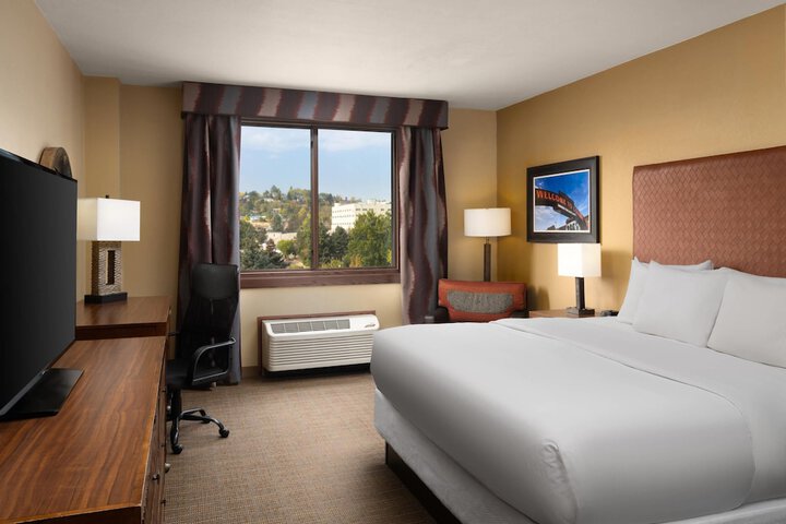 The Golden Hotel an Ascend Collection Hotel