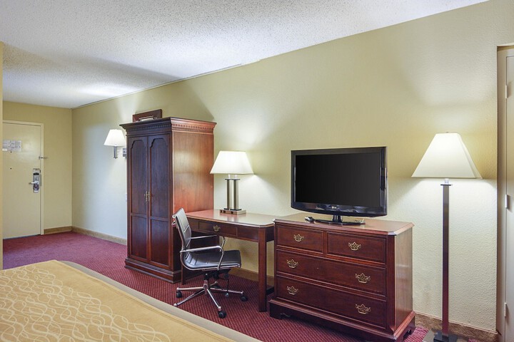 Room 15 of 26