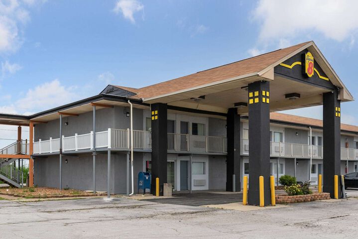 Hotel 3 of 56