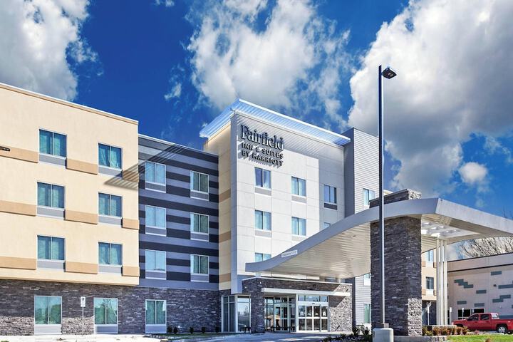 Hotel 3 of 35