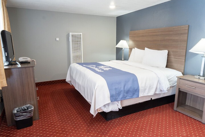 Room 28 of 43