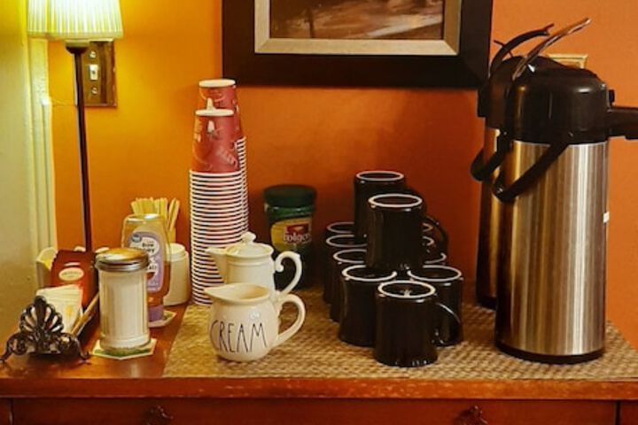 Breakfast/Coffee Service 37 of 43