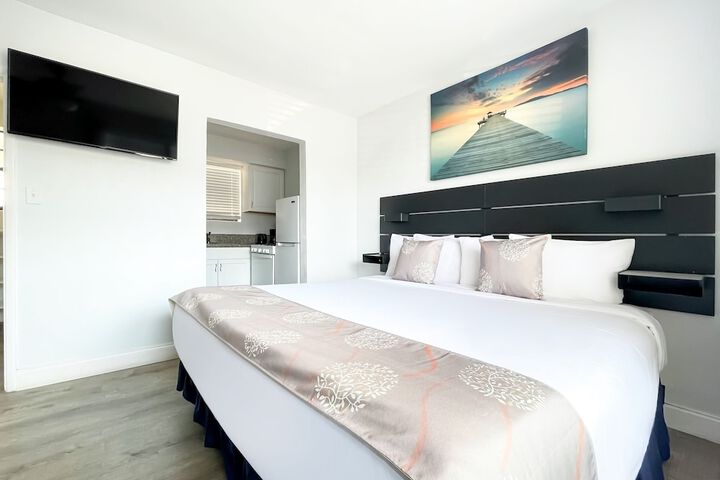 Room 25 of 37