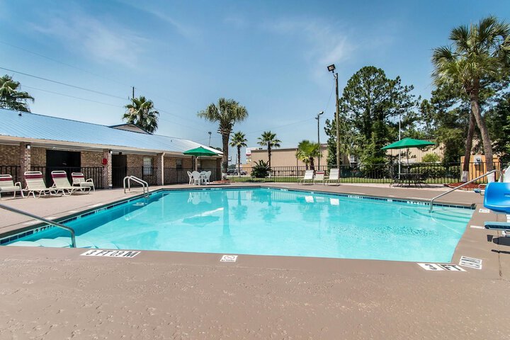 Pool 5 of 33