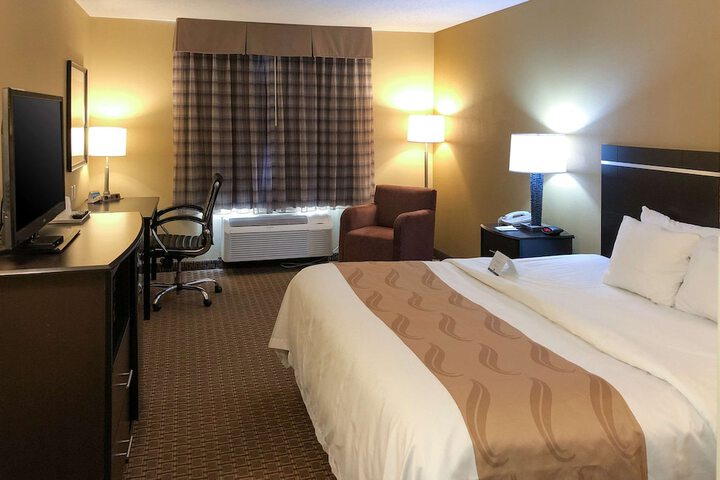 Room 10 of 25