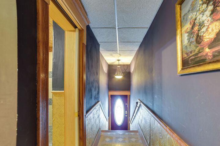 Yankton Apt: 1 Mi to Mount Marty University!