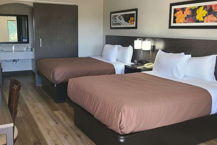 Room 5 of 14