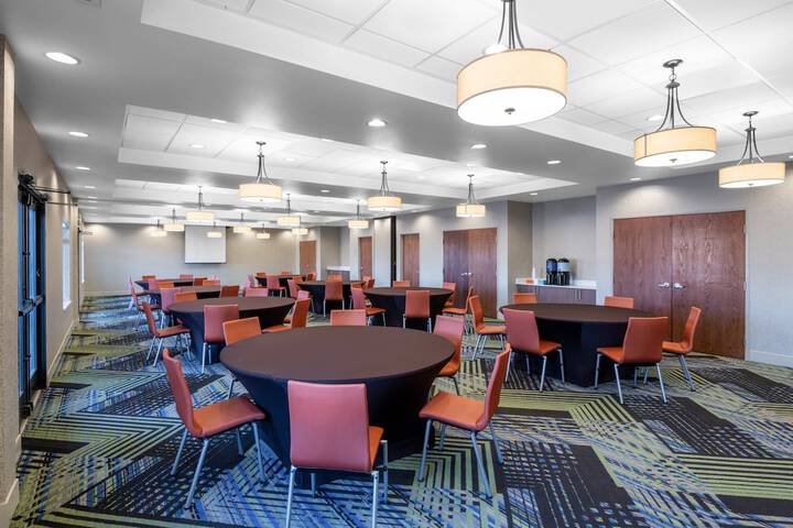 Ballroom/Hall 36 of 37