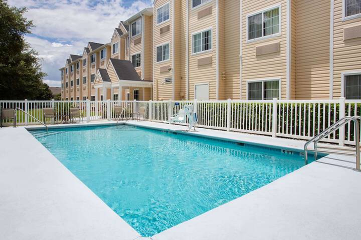 Pool 5 of 50
