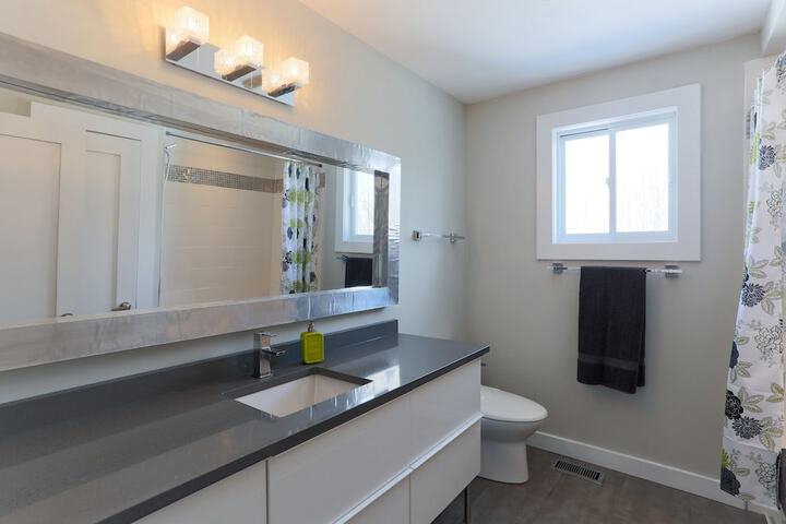 Boardwalk Homes - Executive Guest Rooms & Townhomes