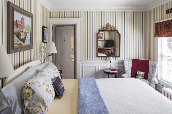 Room 33 of 55