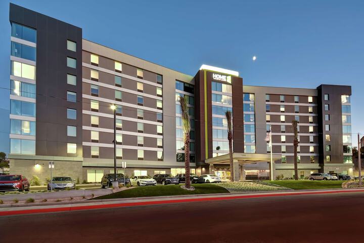 Hotel 5 of 51