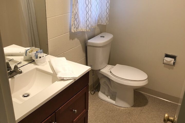 Room 70 of 138