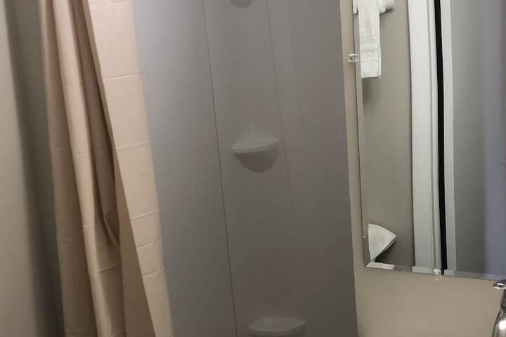 Room 14 of 28