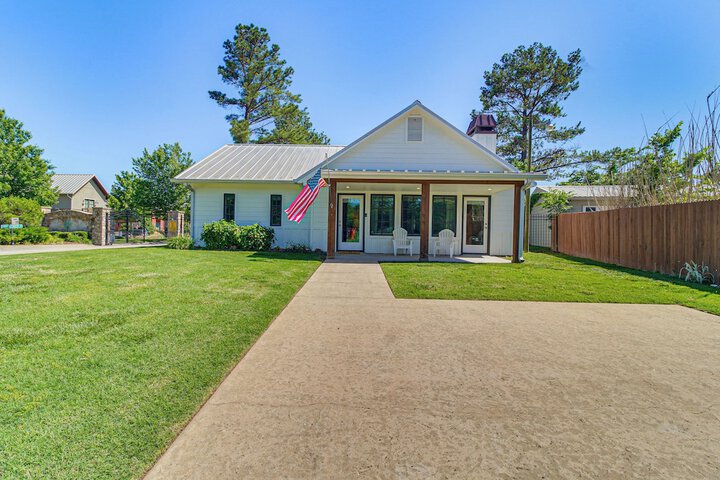 Grand Lake Home w / Community Pool Dock, & Fishing