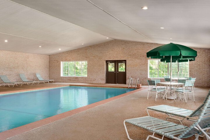Pool 5 of 35