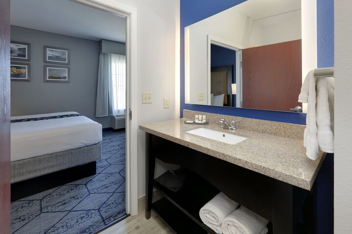 Room 19 of 42