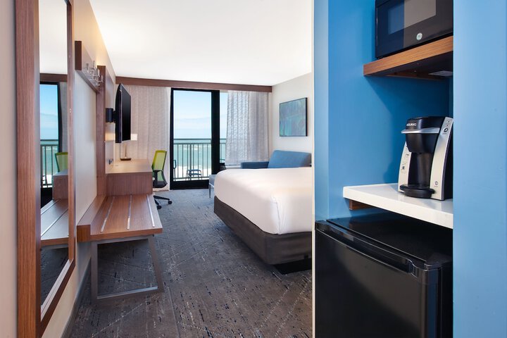 Room 13 of 41