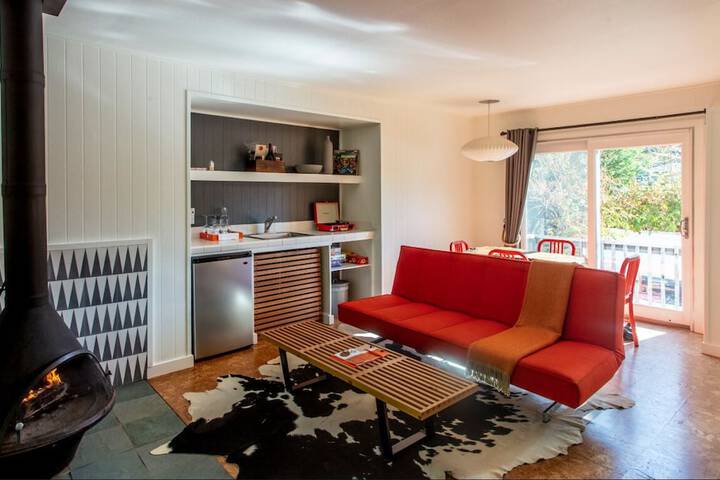 Room 32 of 54