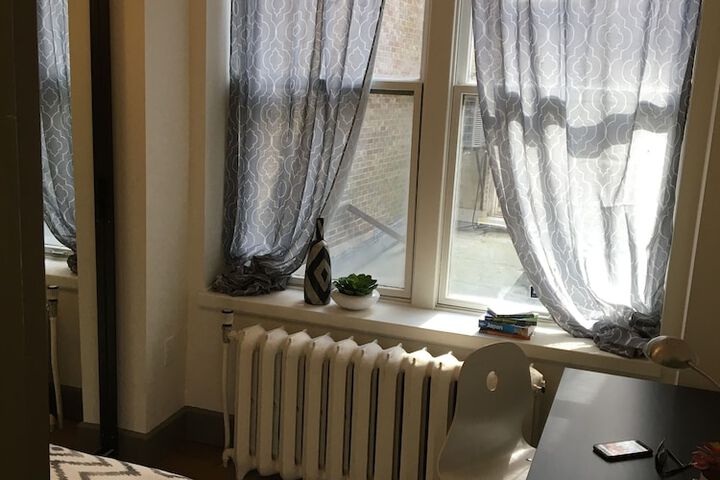Room 26 of 28