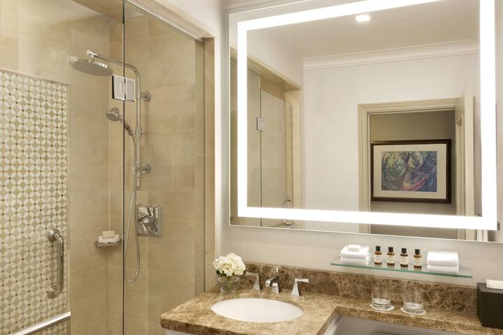Fairmont Hotel Vancouver